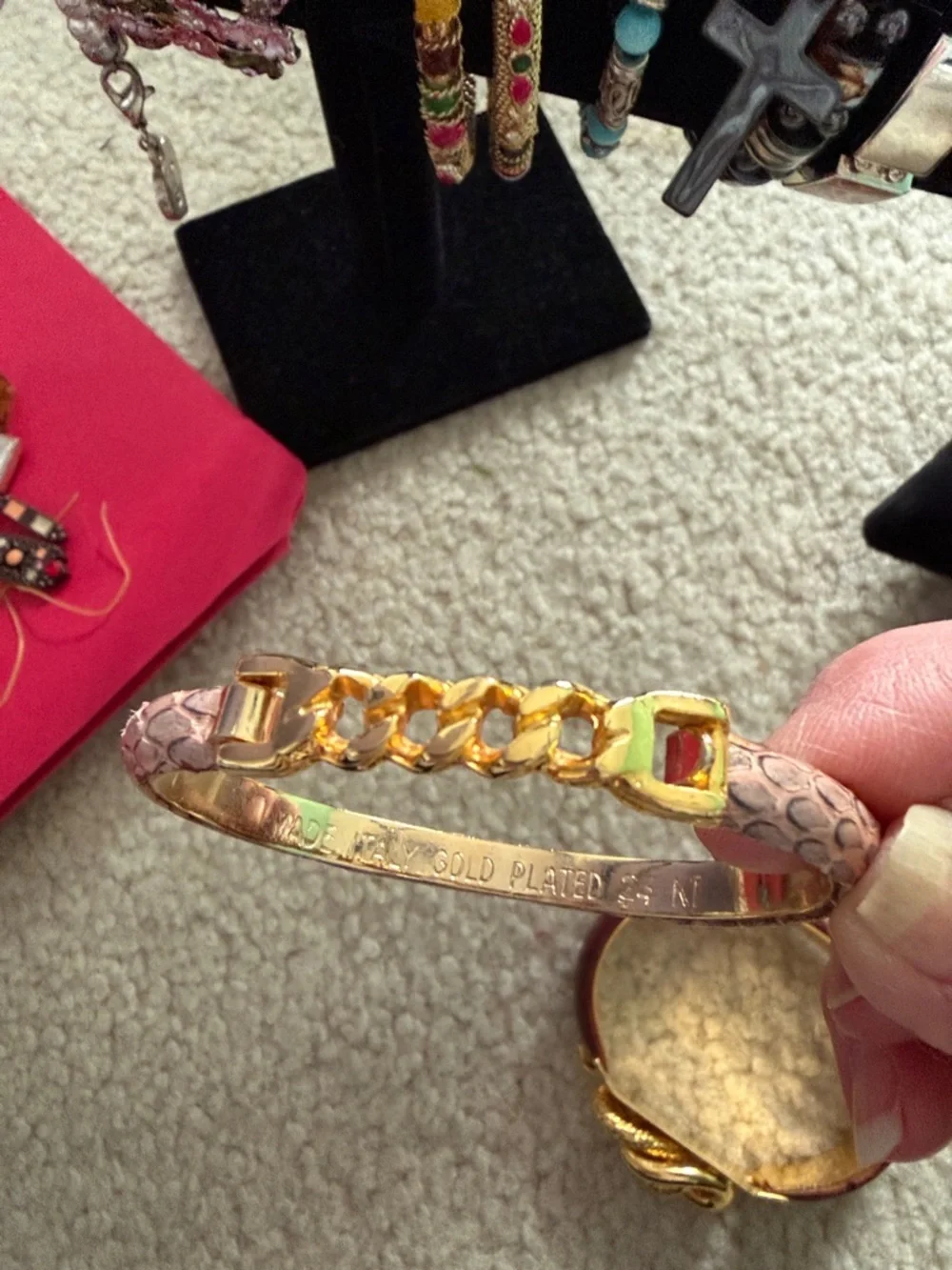 Lot/box Fashion Bracelets,bracelet/matching earrings & broken bracelet pieces - Picture 11 of 14